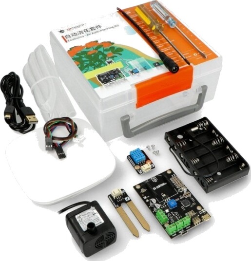 Sett for automatisk plantevanning med Arduino pumpe og sensorer