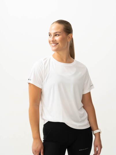 Röhnisch Team Logo Tee Hvit XXL Röhnisch Team Logo Tee Hvit XXL