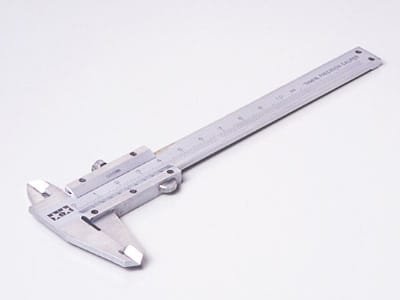 Tamiya Skyvelære 0,05mm til 100mm