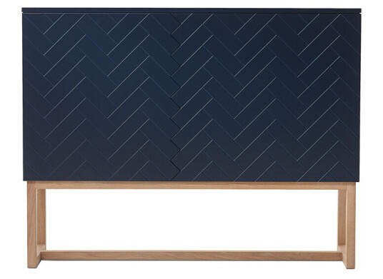 A2 Story Sideboard midnattbl?, hvitoljet eikestativ