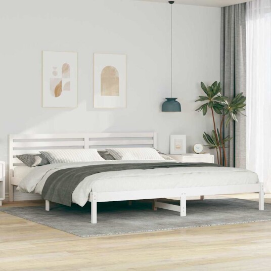  Sengestamme med hodegjerde Hvit 200 x 220 cm Heltre furu