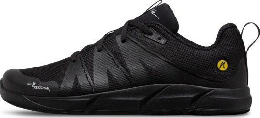 Joe Nimble Men"s Addict Black 41 Joe Nimble Men"s Addict Black 41