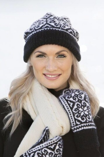 1514 09 Lue skjerf og votter
