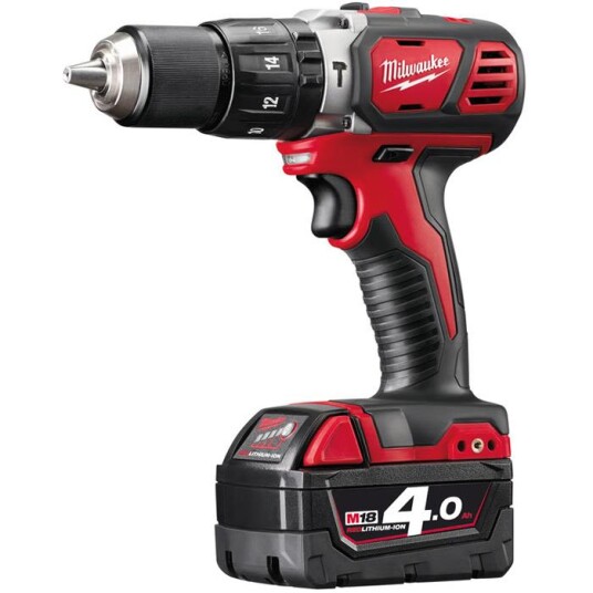 Milwaukee M18 BPD-402C Slagbormaskin med batteri og lader Maskiner