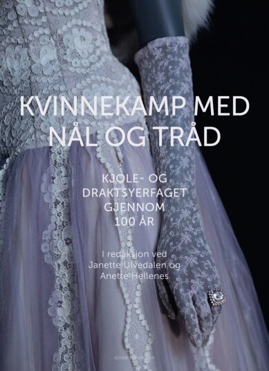 Kvinnekamp Med Nål Og Tråd