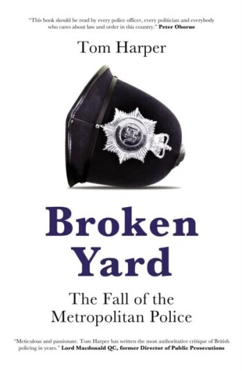 Broken Yard Av Tom Harper
