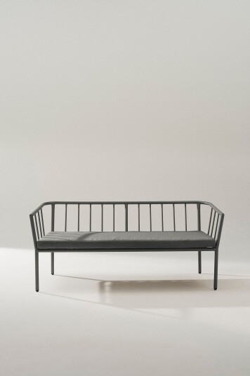 Jotex Utesofa 2seters Kakigrønn/mørk grå pute MENTON 1508405050