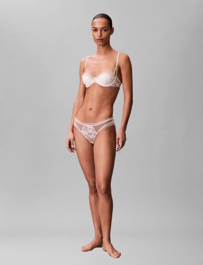 Calvin Klein Lightly Lined Balconette Cream 70 D