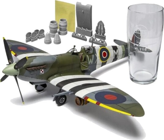 Airfix 1/24 Supermarine Spitfire Mk.Ixc Modellbyggesett med 448 Deler