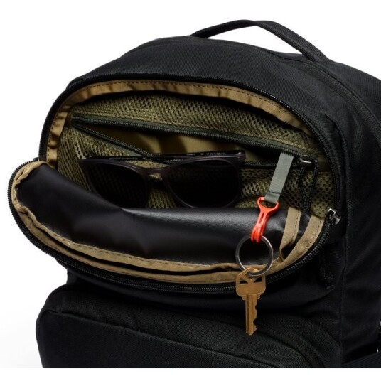Cotopaxi Tasra 16L Daypack Cotopaxi Black Cotopaxi Tasra 16L Daypack Cotopaxi Black
