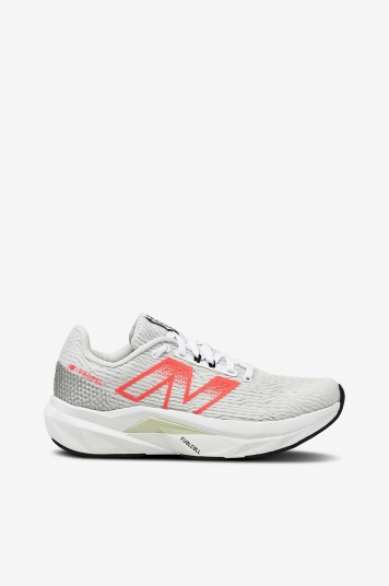 New Balance   Løpesko New Balance Fuelcell Propel v5   Hvit