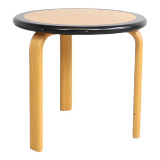 Secundo Sidebord i tre