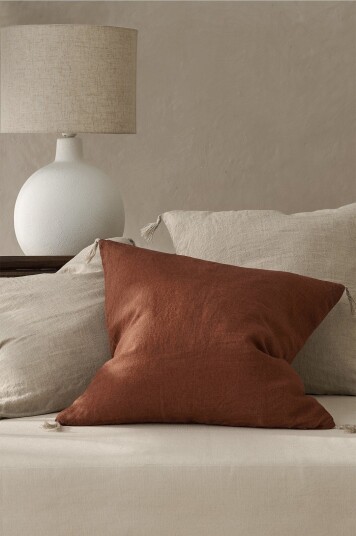 Ellos Home   Putetrekk Candice Tassel i vasket lin 50x50 cm   Brun