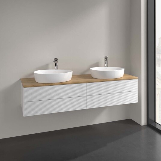 Villeroy & Boch Antao Servantskap med 4 skuffer 160x50x36 cm m/lys Hvit Blank/Eik Villeroy & Boch Antao Servantskap med 4 skuffer 160x50x36 cm m/lys Hvit Blank/Eik