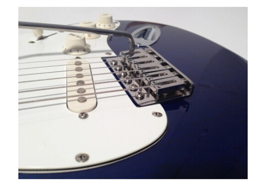 Hipshot 6-String Vintage Style Stainless Tremolo Bridge 6 Screw Mounting Svart