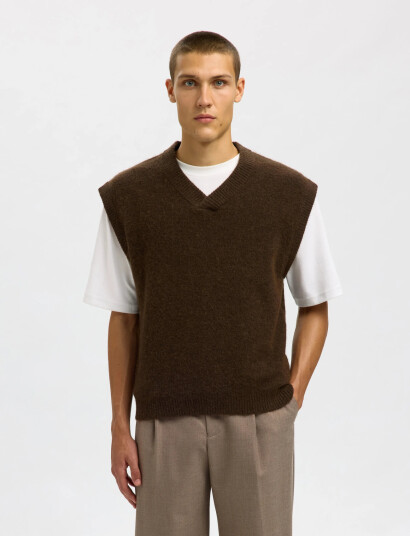 Selected Slhrai Sl Knit V-Neck Relaxed Waistcoat - Brown - S Selected Slhrai Sl Knit V-Neck Relaxed Waistcoat - Brown - S