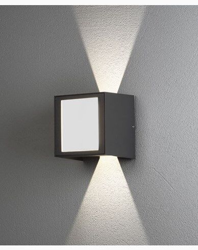 Konstsmide Cremona vegglampe opp/ned/fram 3x3W High Power LED grå. 7946-370 Konstsmide Cremona vegglampe opp/ned/fram 3x3W High Power LED grå. 7946-370
