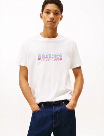Tommy Jeans Tjm Reg 1985 Dna Graph Ss T Ext   Cream   S