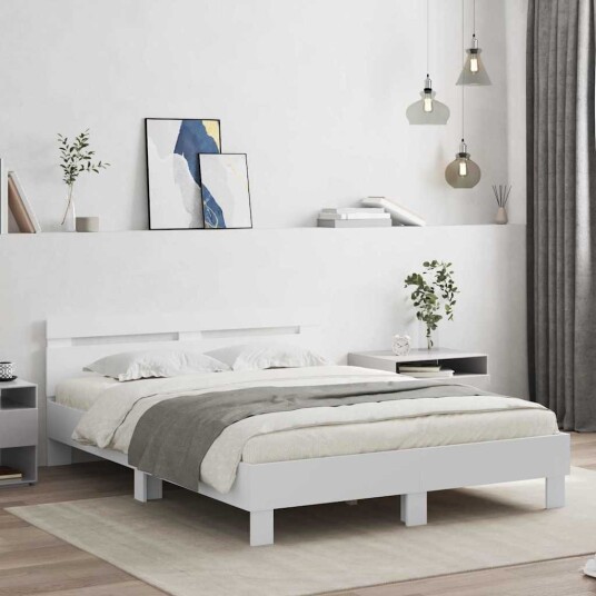 Sengestamme med LED Hvit 137 x 190 cm Konstruert tre Sengestamme med LED Hvit 137 x 190 cm Konstruert tre