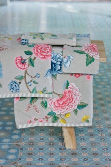 Pip Studio Good Evening Khaki 70X140 Pip Studio Good Evening Khaki 70X140