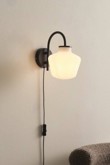 Jotex TROPEA vegglampe Svart/hvit 1729641-01-0 1727071-02-0 Jotex TROPEA vegglampe Svart/hvit 1729641-01-0 1727071-02-0