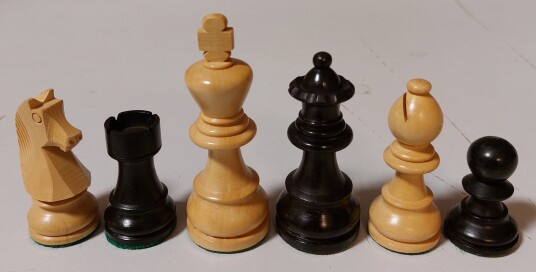 Sjakkbrikker Klassisk indisk Staunton 78 mm svart