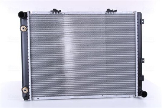 Radiator NISSENS 62722A