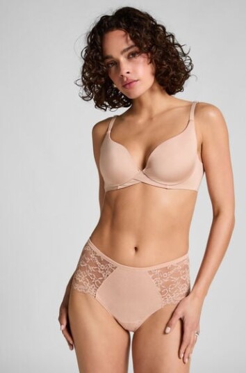 Hunkemöller Superslip Midi Lace Beige