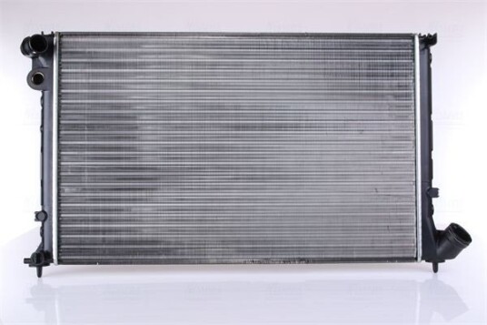 Radiator NISSENS 63733