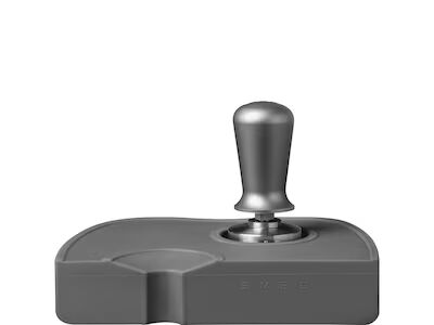 Smeg ECTS01 Kalibrert Kaffetamper i Rustfritt Stål med Silikonmatte Smeg ECTS01 Kalibrert Kaffetamper i Rustfritt Stål med Silikonmatte