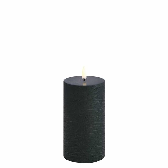 Uyuni LED pillar candle Pine green Rustic 7,8x15,2 cm UL-PI-PG78015