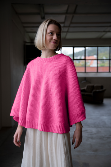 Dale Garn 443 19D Florence Poncho Og Halstube Pink