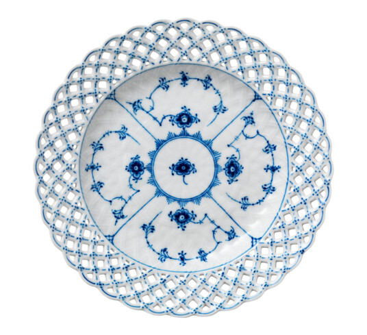 Royal Copenhagen Musselmalt Helblonde tallerken 25 cm gjennomskåret kant