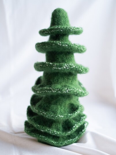 Dale Garn 491 05 Glitter Spruce Jultre
