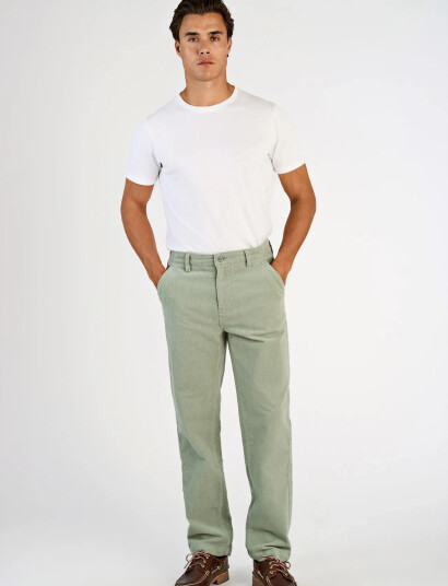 Lindbergh Superflex Corduroy Chino Pants Green 31 x 34 Lindbergh Superflex Corduroy Chino Pants Green 31 x 34