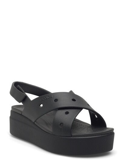 Crocs Brooklyn 4U Cross Strap Sandal   Black   38/39