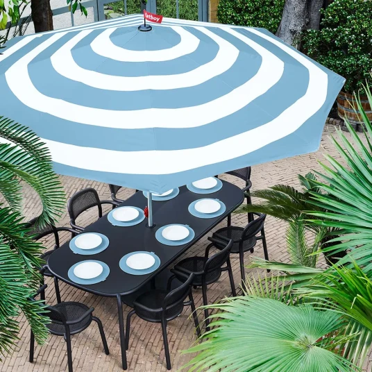 Fatboy Stripesol parasol wave blue incl. base light grey