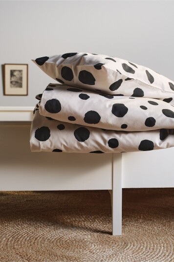 Jotex Dot Dynetrekksett Barneseng 100x130 Cm Beige/svart RIGMOR 22780380182