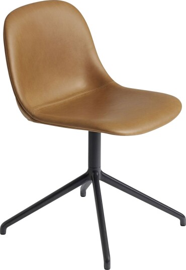 Muuto Fiber Spisestol med Svingbar Base Skinntrukket Konjakk/ Sort