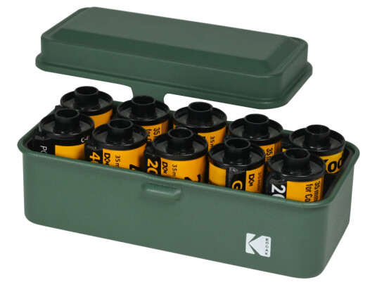 Kodak Film Case 120/135 (Large) Olive Oppbevaringsboks for film Kodak Film Case 120/135 (Large) Olive Oppbevaringsboks for film