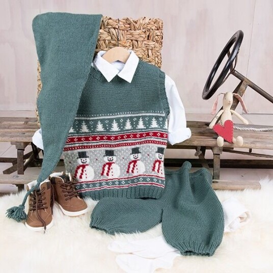 Bluum Strik Strikkesett Julevest 5 frg m/nikkers og nisselue - garnpakke i Bluum Soft Merino Ull