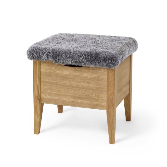 Torkelson Klinte bänk Oljad ek/fårskinn 45 cm Natur