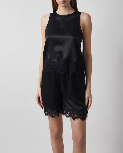 One & Other Top Grace Black M One & Other Top Grace Black M