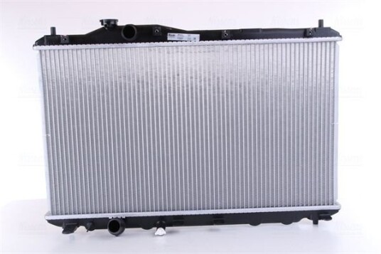 Radiator NISSENS 681377