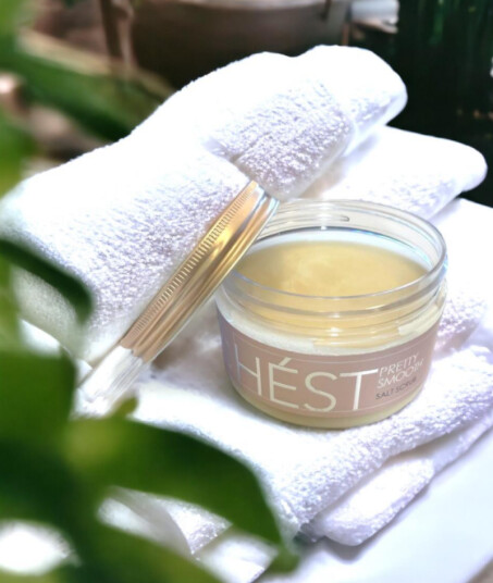 Hést Pretty-Smooth Body Scrub 300g saltskrubb Hést Pretty-Smooth Body Scrub 300g saltskrubb