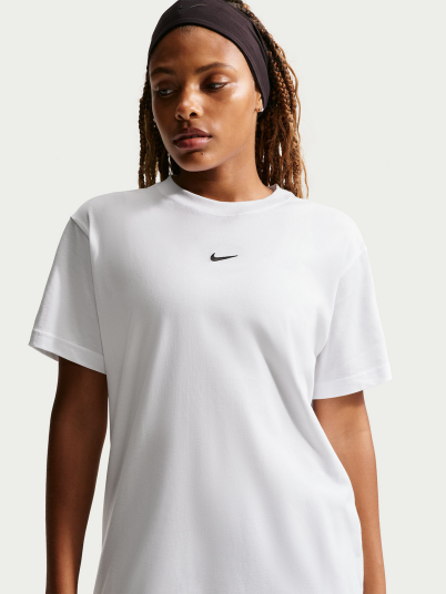 Nike Sportswear Classic Short Sleeve Tee Hvit S Nike Sportswear Classic Short Sleeve Tee Hvit S