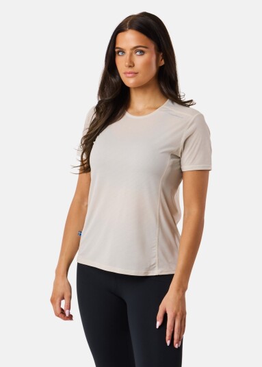 Swedemount Ultra Light Tee W Khaki 46 Løpe T-Shirts