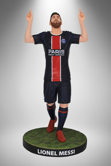 Lionel Messi 60 cm Harpiksfigur fra Footballs Finest - PSG Samleobjekt Lionel Messi 60 cm Harpiksfigur fra Footballs Finest - PSG Samleobjekt