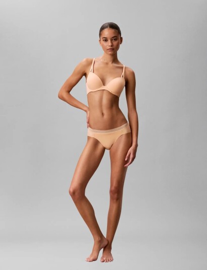 Calvin Klein Lift Demi Coral 80 C