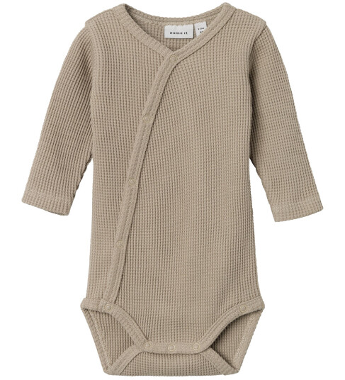 Name It Omslagsbody L/æ NbnWaffe Noos Pure Cashmere Name It 1½ år (86) Langermet Body Beige Name It Omslagsbody L/æ NbnWaffe Noos Pure Cashmere Name It 1½ år (86) Langermet Body Beige